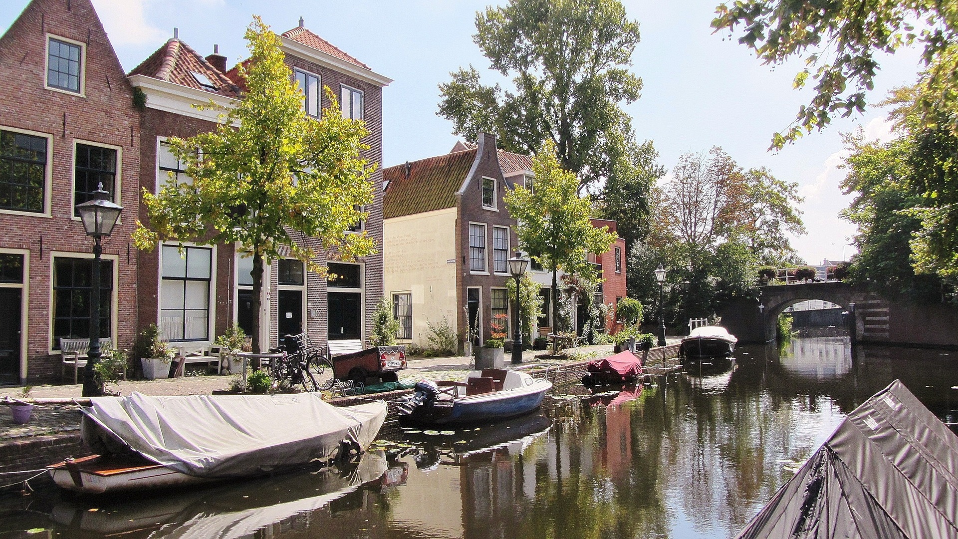 leiden-canal